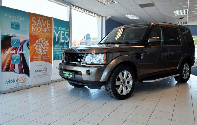 2013 13 Land Rover Discovery 4 3.0 4 SDV6 HSE 5d AUTO 255 BHP COMMAND SHIFT 2014 2014 MODEL YEAR LOOKS BLACK STYLING PACK COMMAND SHIFT