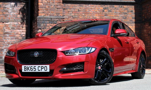 2015 65 Jaguar Xe 2.0 R-SPORT 4d AUTO 178 BHP