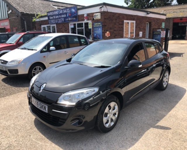 2010 59 Renault Megane 1.6 EXPRESSION VVT 5d 100 BHP