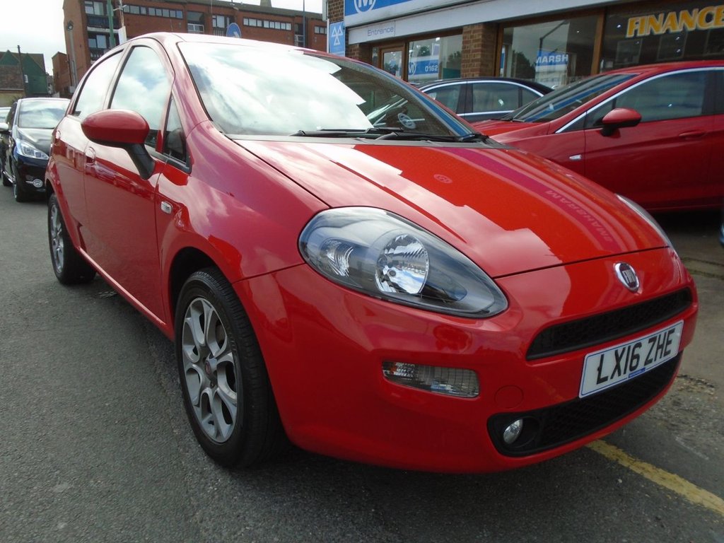 View our FIAT PUNTO