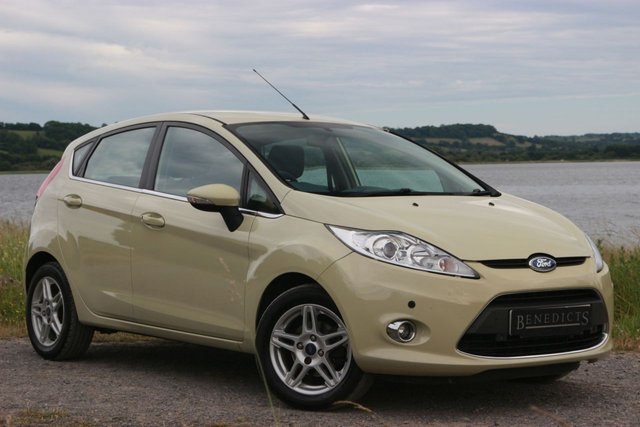 2009 58 Ford Fiesta 1.4 ZETEC 16V 5d AUTO 96 BHP