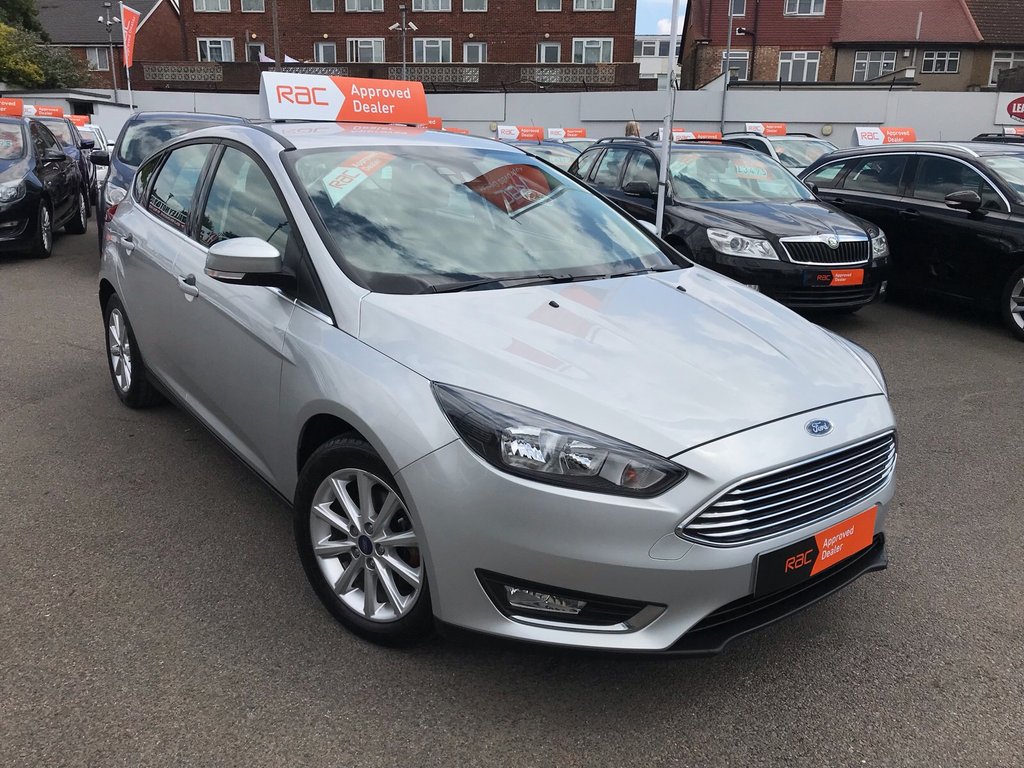 View our FORD FOCUS