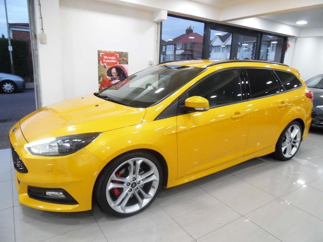 View our FORD FOCUS