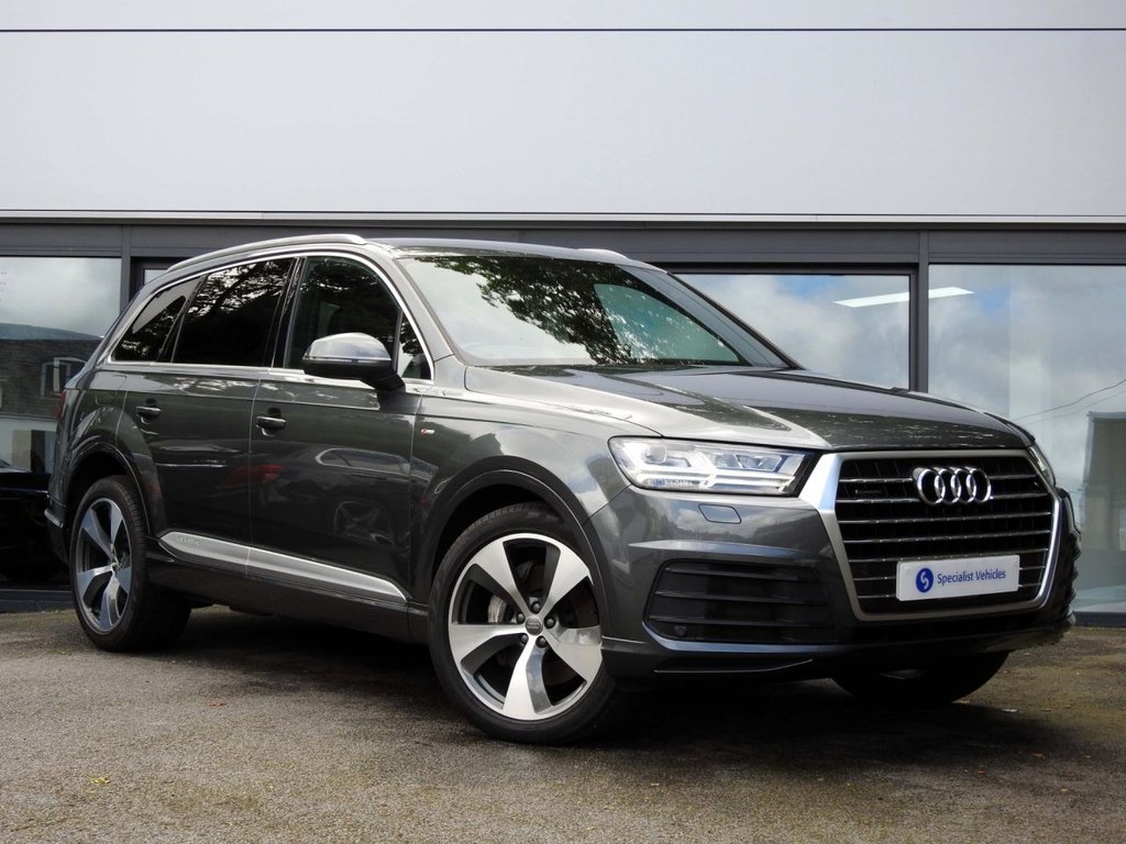 View our AUDI Q7