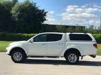 USED 2015 15 MITSUBISHI L200 2.5 DI-D 4X4 CHALLENGER LB DCB 1d 175 BHP FULL HISTORY  + 1 COMPANY OWNER