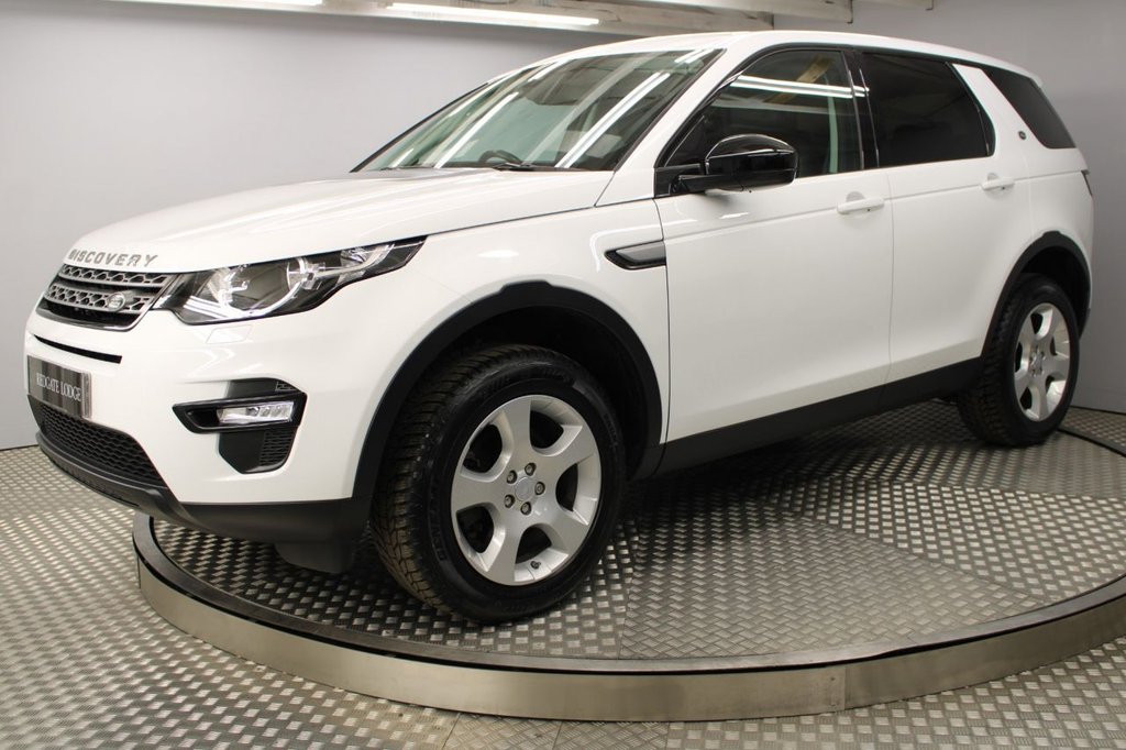 View our LAND ROVER DISCOVERY SPORT