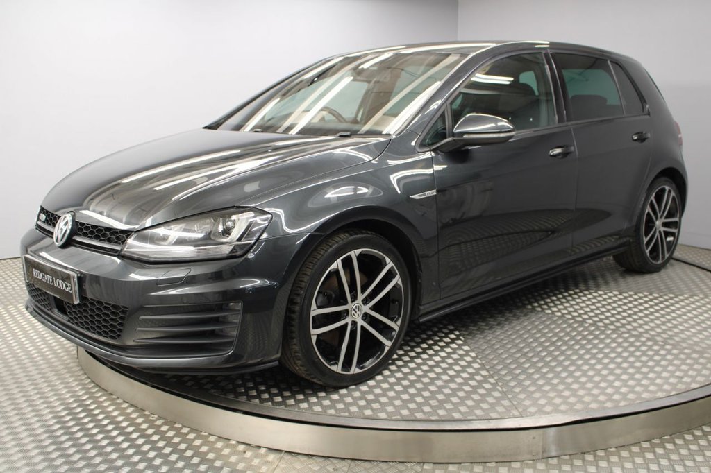 View our VOLKSWAGEN GOLF