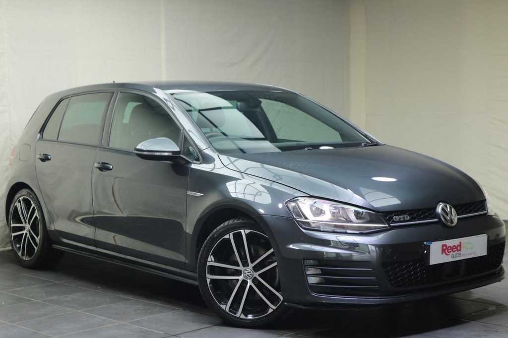 View our VOLKSWAGEN GOLF