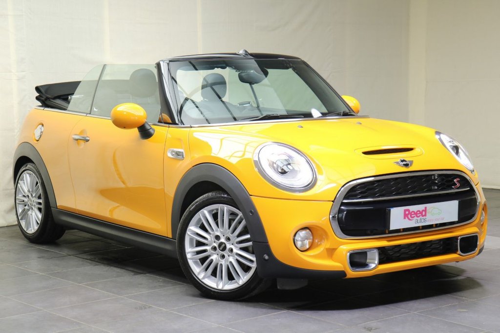 View our MINI CONVERTIBLE