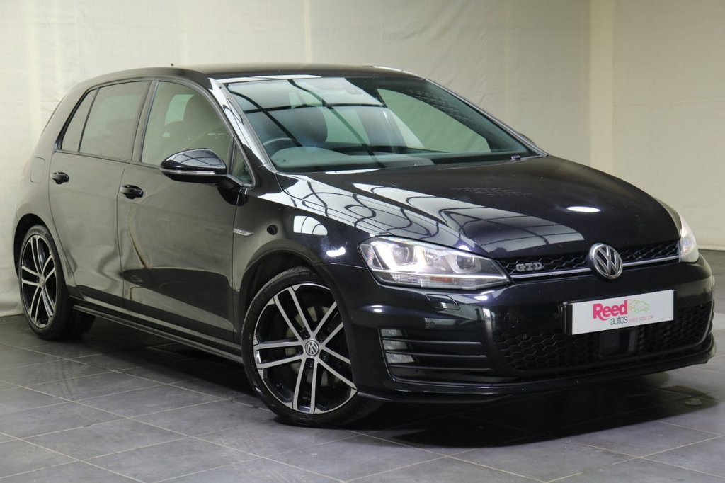 View our VOLKSWAGEN GOLF