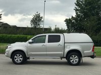 USED 2010 10 TOYOTA HI-LUX 3.0 INVINCIBLE 4X4 D-4D DCB 1d AUTO 169 BHP FULL LEATHER + SAT NAV ** NO VAT **