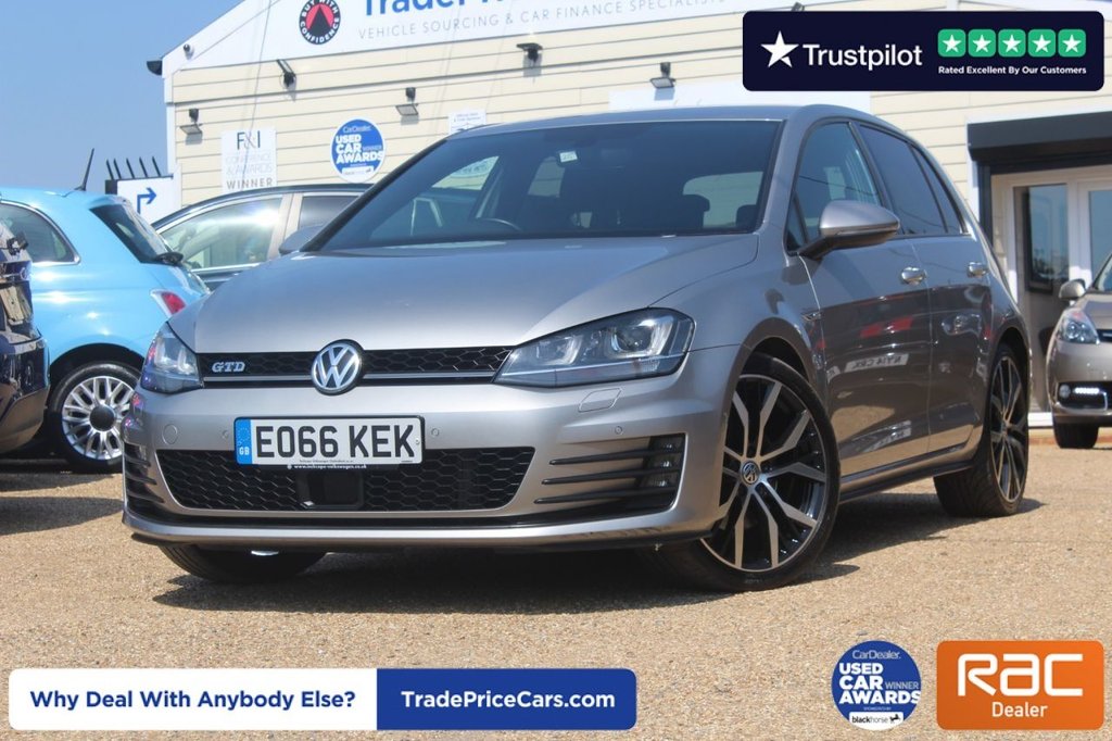 View our VOLKSWAGEN GOLF