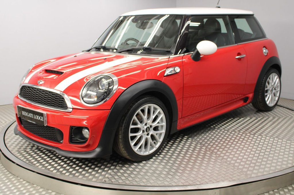View our MINI HATCH COOPER