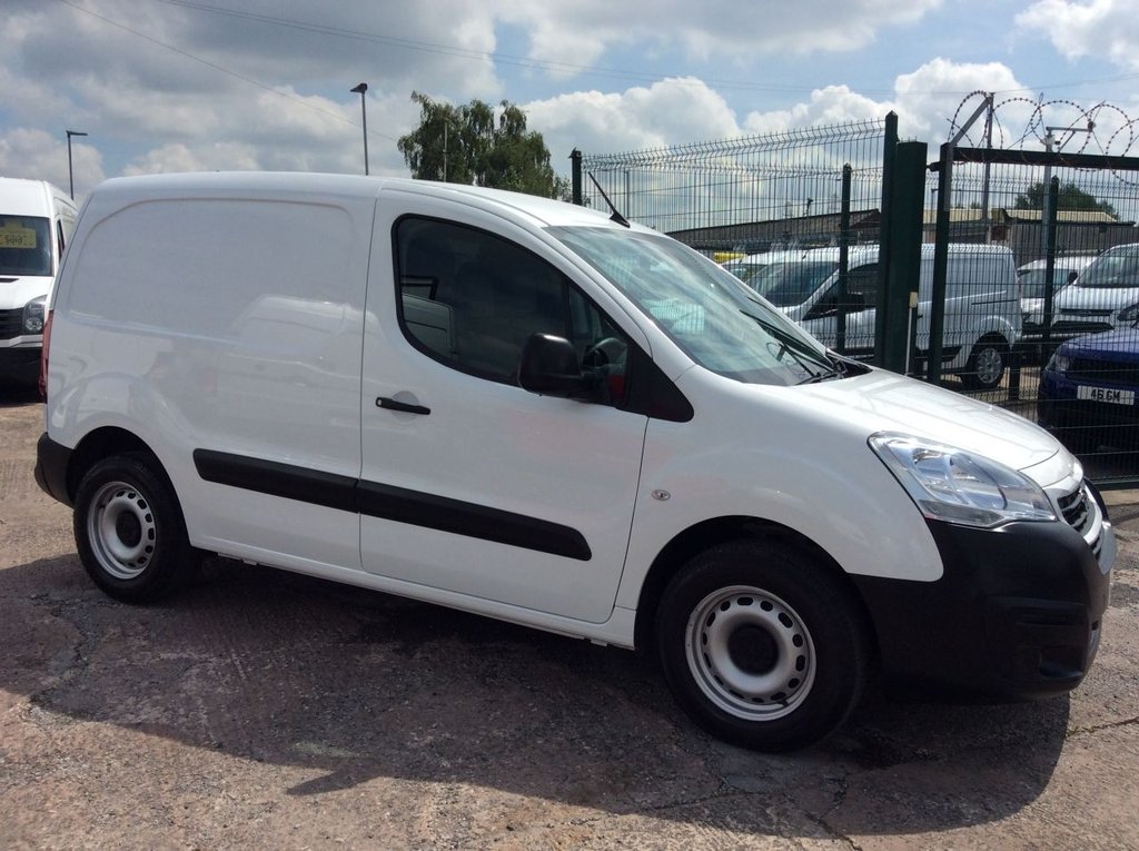 View our PEUGEOT PARTNER
