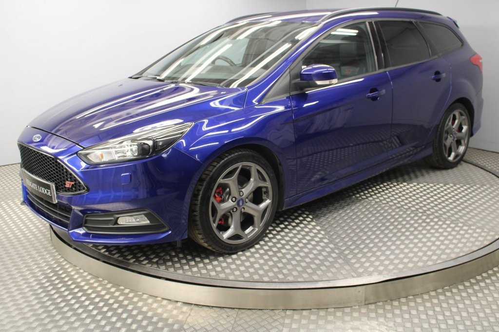 View our FORD FOCUS