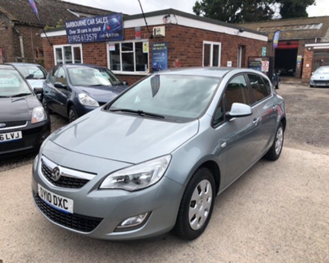 2010 10 Vauxhall Astra 1.4 EXCLUSIV 5d 98 BHP