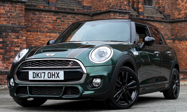 2017 17 MINI Hatch Cooper 2.0 COOPER S 5d AUTO 189 BHP [ JCW CHILI PACK ]