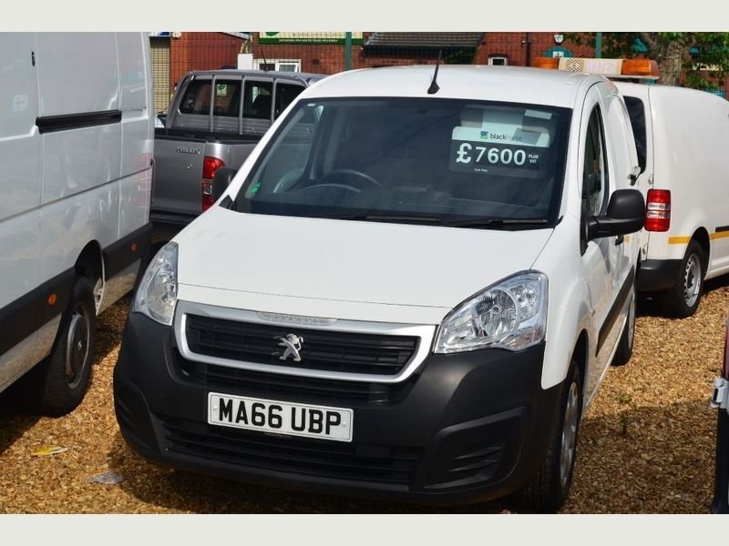 View our PEUGEOT PARTNER