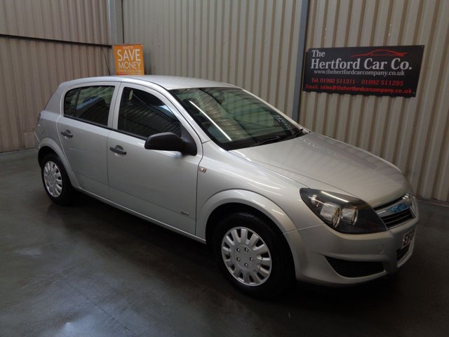 2009 09 Vauxhall Astra 1.8 LIFE A/C 16V E4 5d AUTO 140 BHP