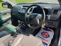 USED 2013 13 TOYOTA HI-LUX 3.0 INVINCIBLE 4X4 D-4D DCB 1d 169 BHP CANOPY+SAT NAV+LEATHER ** NO VAT**