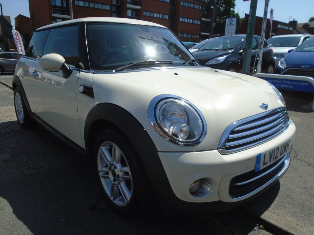 View our MINI HATCH COOPER