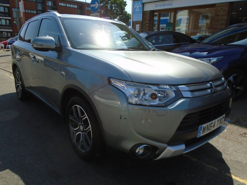 View our MITSUBISHI OUTLANDER