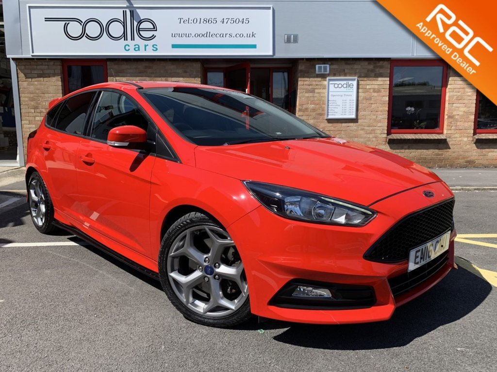 View our FORD FOCUS