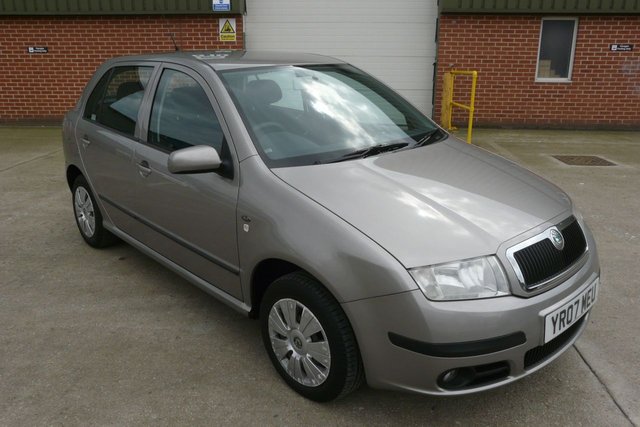 2007 07 Skoda Fabia 1.4 AMBIENTE 16V 75 5d 74 BHP