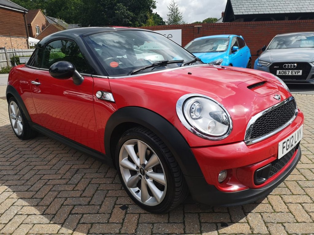View our MINI COUPE