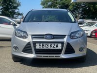 USED 2013 13 FORD FOCUS 1.6 ZETEC 5d AUTO 124 BHP VERY LOW GENUINE MILES *  AIR CONDITION *  ALLOY WHEELS *
