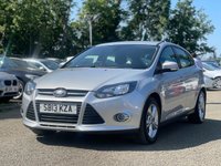 USED 2013 13 FORD FOCUS 1.6 ZETEC 5d AUTO 124 BHP VERY LOW GENUINE MILES *  AIR CONDITION *  ALLOY WHEELS *