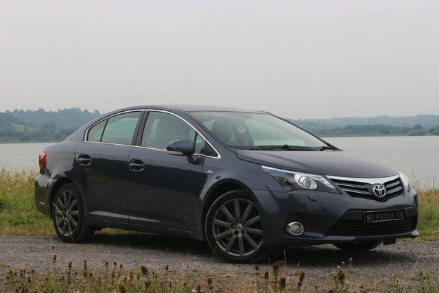 2012 12 Toyota Avensis 2.2 T SPIRIT D-CAT 4d AUTO 150 BHP