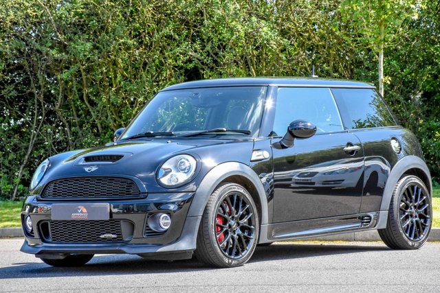 2011 11 MINI Hatch John Cooper Works 1.6 JOHN COOPER WORKS 3d 211 BHP