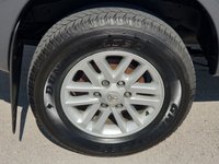 USED 2012 12 TOYOTA HI-LUX 3.0 INVINCIBLE 4X4 D-4D DCB 1d AUTO 169 BHP ** NO VAT * CANOPY+PARKING SENSORS