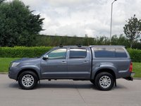 USED 2012 12 TOYOTA HI-LUX 3.0 INVINCIBLE 4X4 D-4D DCB 1d AUTO 169 BHP ** NO VAT * CANOPY+PARKING SENSORS