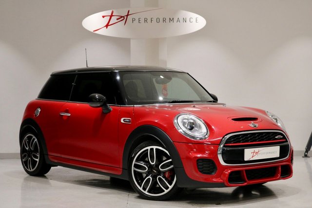 2015 15 MINI Hatch John Cooper Works 2.0 JOHN COOPER WORKS 3d AUTO 228 BHP