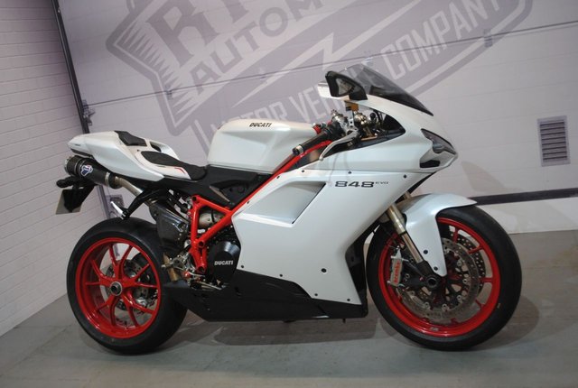 2011 61 Ducati 848 Evo 849cc