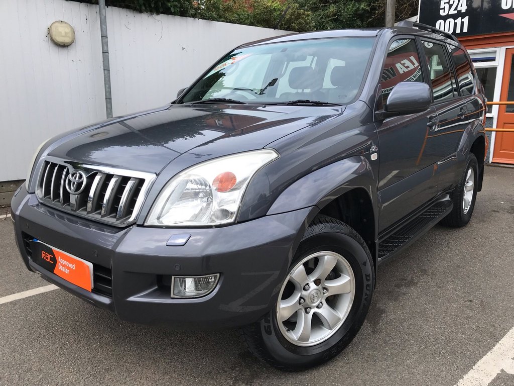 View our TOYOTA LAND CRUISER