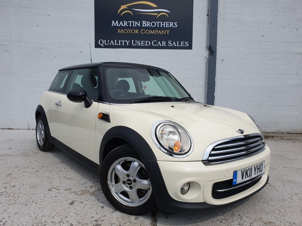 View our MINI HATCH COOPER