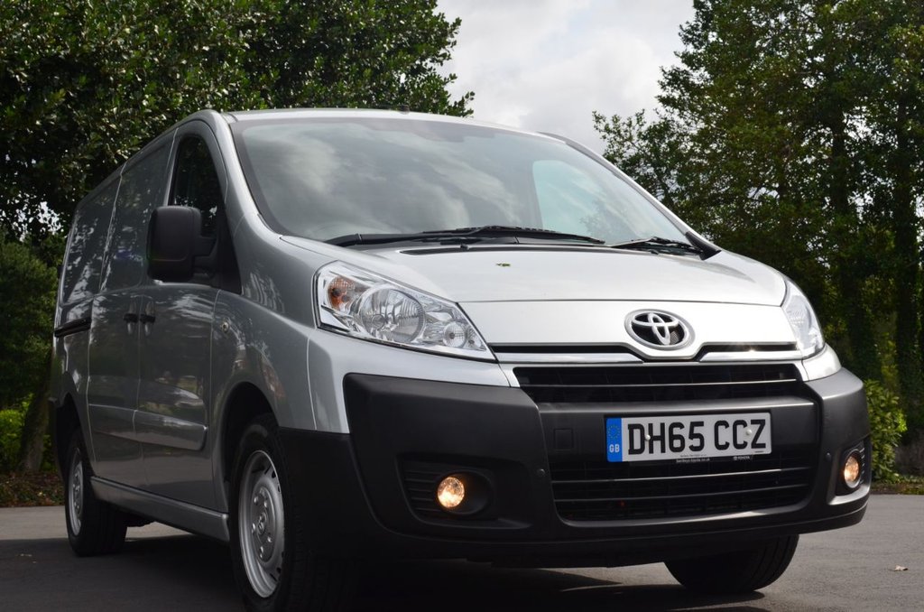 View our TOYOTA PROACE