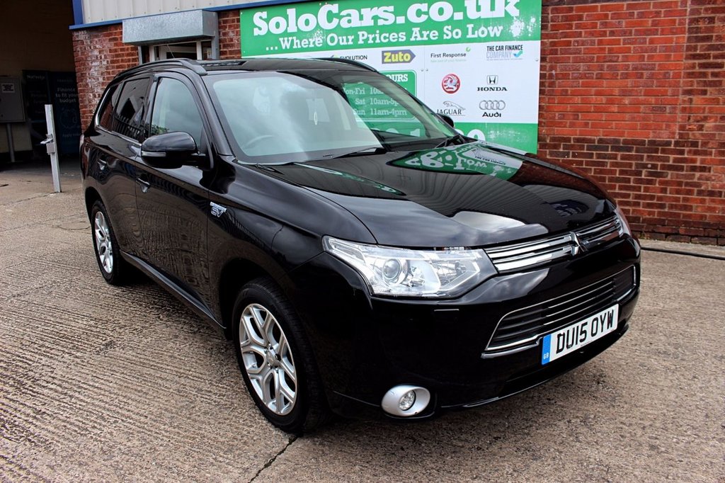 2015 15 MITSUBISHI OUTLANDER 2.0 PHEV GX 4HS 5d AUTO 162 BHP