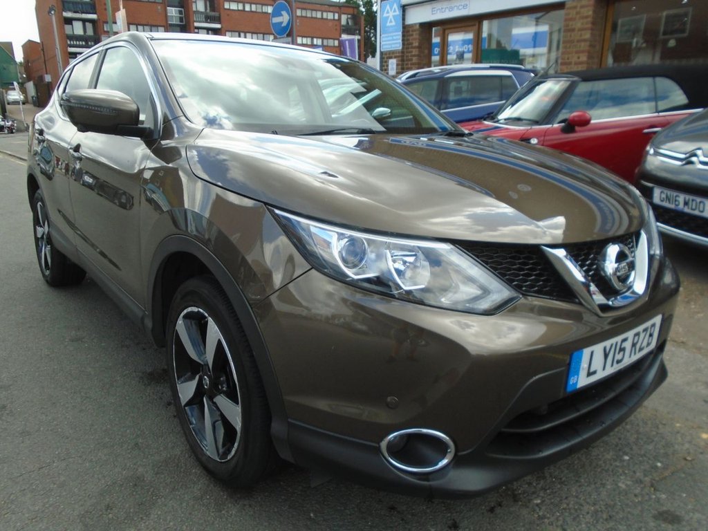 View our NISSAN QASHQAI