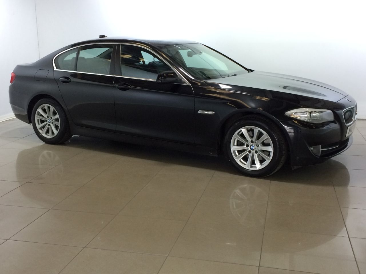 View our BMW 5 SERIES