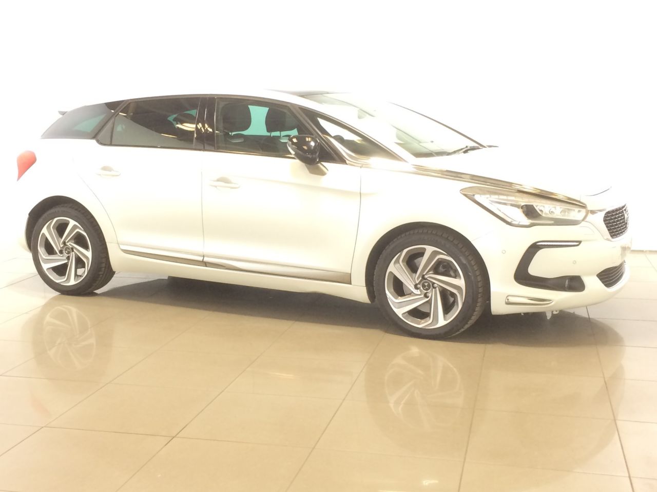 View our DS DS 5