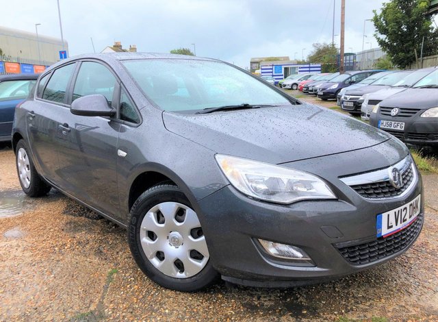 2012 12 Vauxhall Astra 1.6 EXCLUSIV 5d 113 BHP