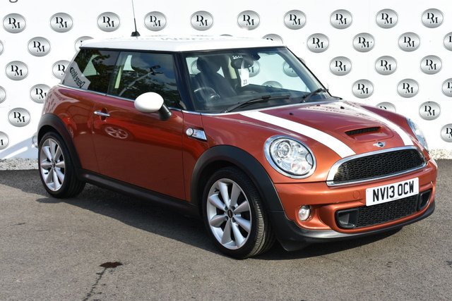 2013 13 MINI Hatch Cooper 2.0 COOPER SD 3d 141 BHP CHILLI PACK