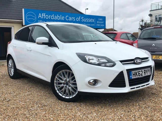 2013 62 Ford Focus 1.0 ZETEC 5d 125 BHP