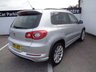USED 2010 10 VOLKSWAGEN TIGUAN 2.0 R LINE TDI 4MOTION 5d 138 BHP £195 A MONTH SATELLITE NAVIGATION PRIVACY GLASS LEATHER TRIM 7 SERVICE STAMPS PARKING SENSORS