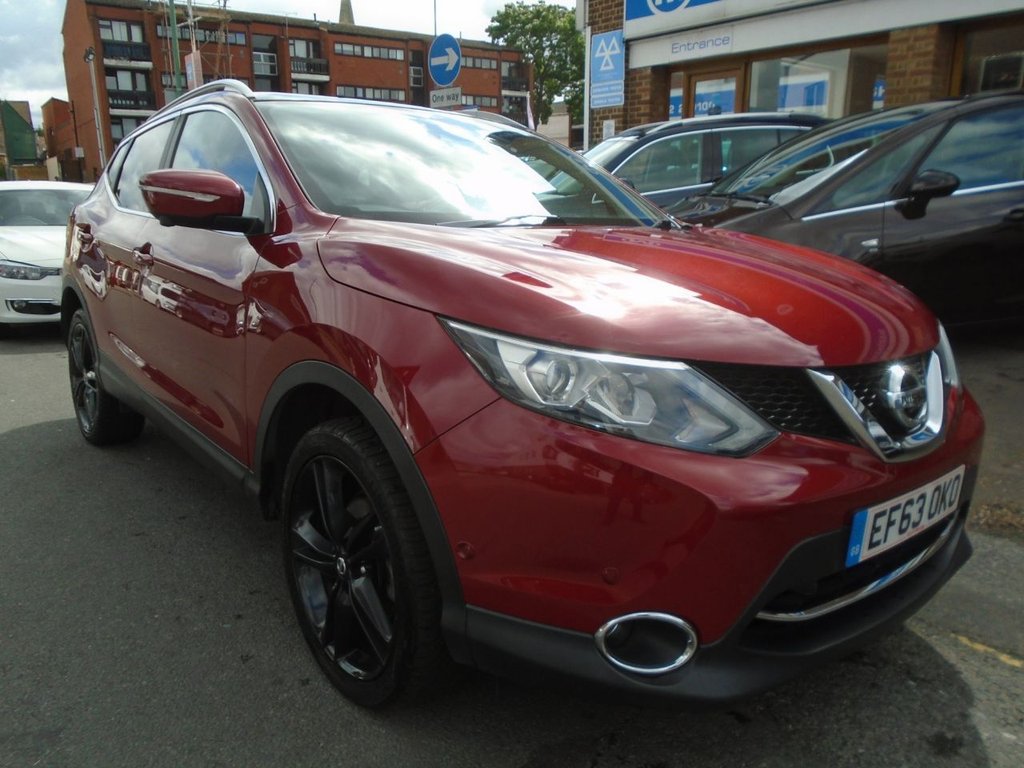 View our NISSAN QASHQAI
