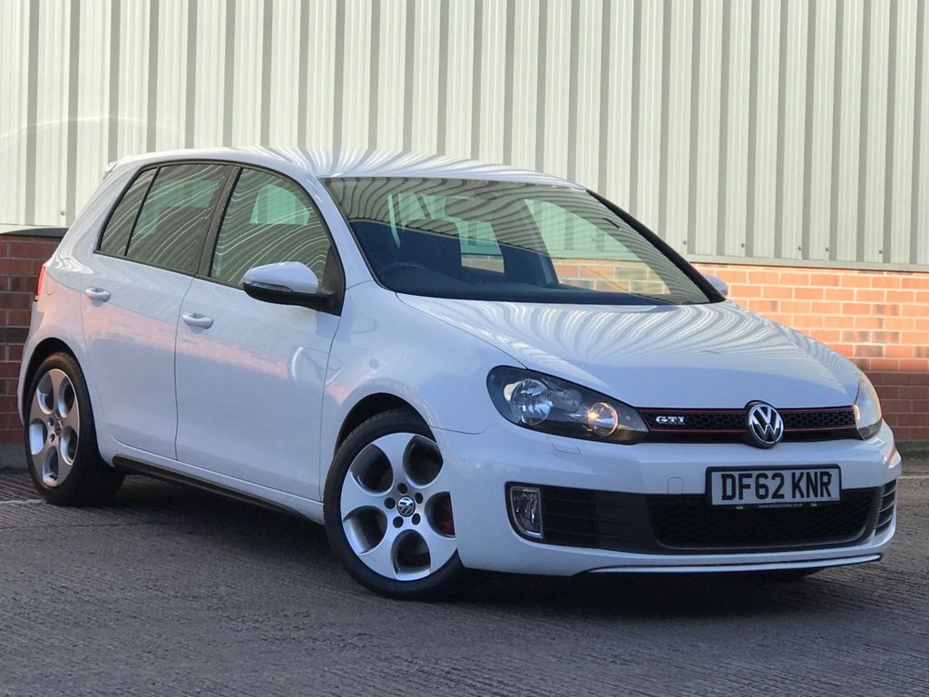 View our VOLKSWAGEN GOLF